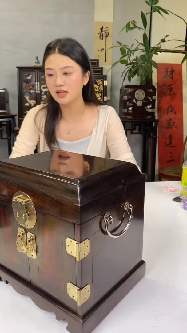红酸枝木类端景台官皮箱