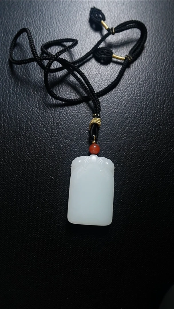 颈饰未镶嵌和田玉无事牌