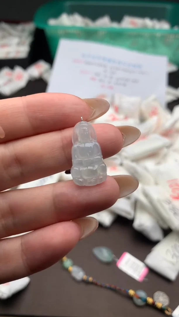 【闪购商品】翡翠挂件未镶嵌一