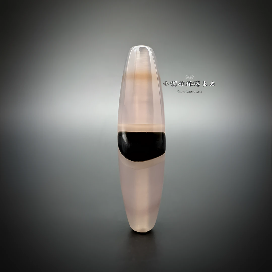 天然高冰透缠丝玛瑙一眼 尺寸 51*13.5