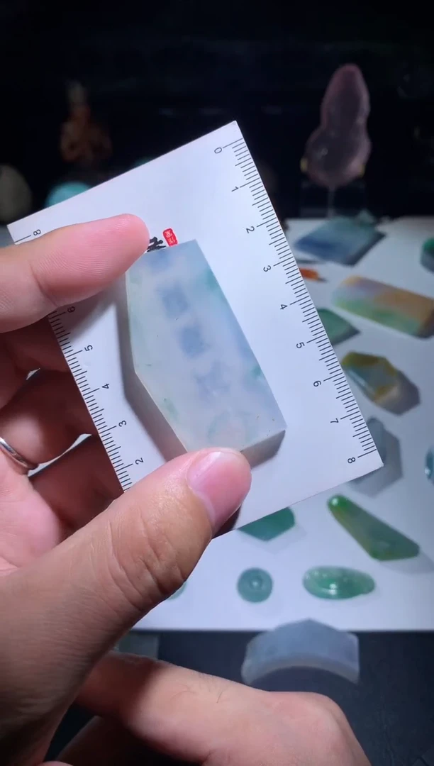 未镶嵌定制翡翠 包工52.9-25.2-5.9