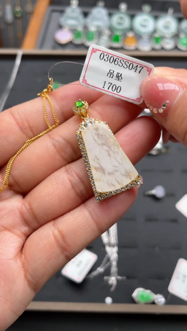 【闪购商品】翡翠颈饰银S925镶嵌0306SS047