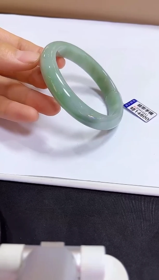 颈饰未镶嵌翡翠61.6手镯