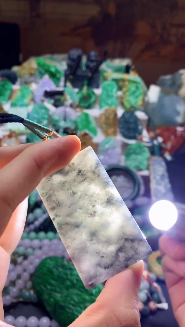 颈饰未镶嵌翡翠天然A货翡翠