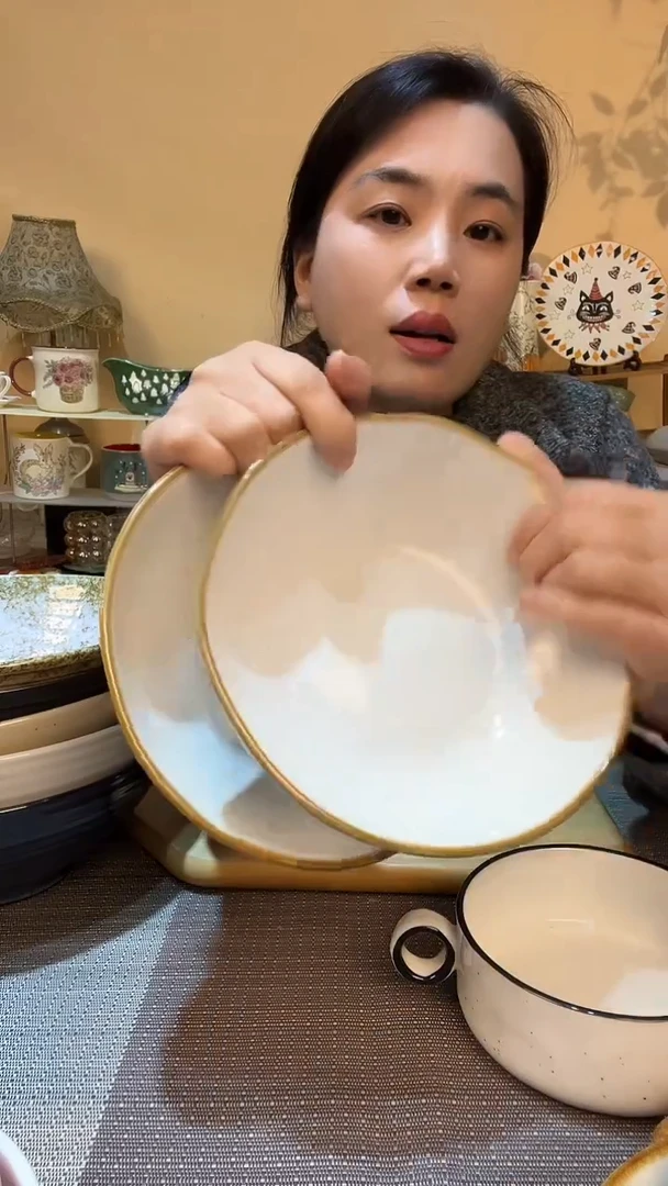 瓷片瑕疵款 2个7英寸异形碗  介意勿拍