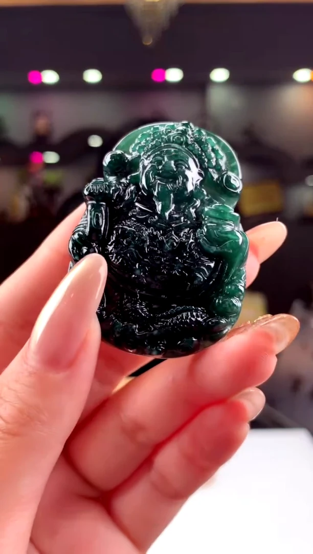 翡翠未镶嵌颈饰天然翡翠A货（拍一付一）