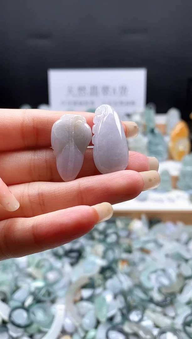 翡翠未镶嵌吊坠(不含链)99叶子福瓜（福利品 有部分瑕疵）
