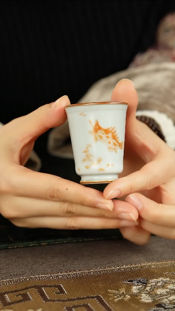 善窑厂汝窑手绘鳜鱼闻香杯