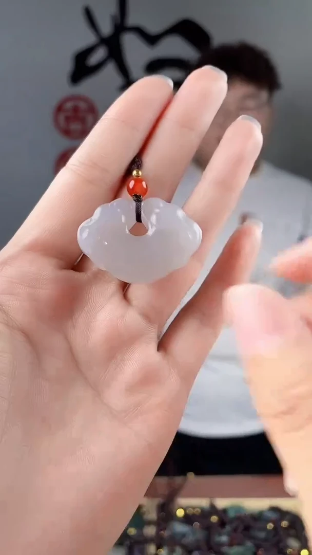 和田玉未镶嵌颈饰拍一发一，多样性发货