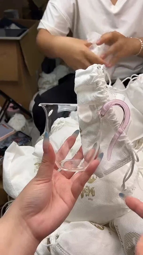 禾墨清雅浅粉色