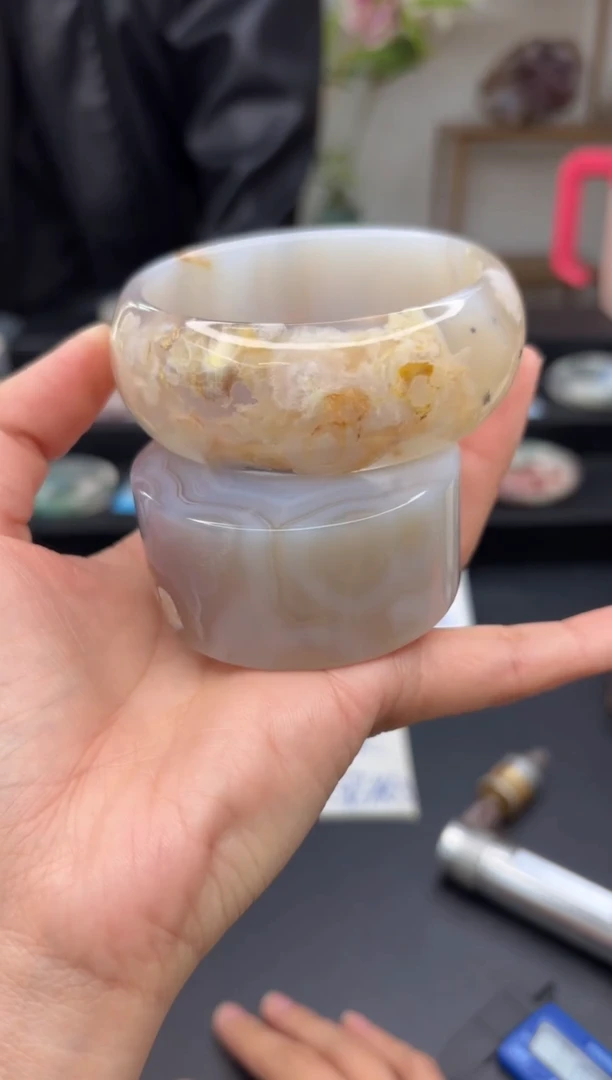 【闪购商品】石英质玉手镯未镶嵌C889(60圈赠送镯心)