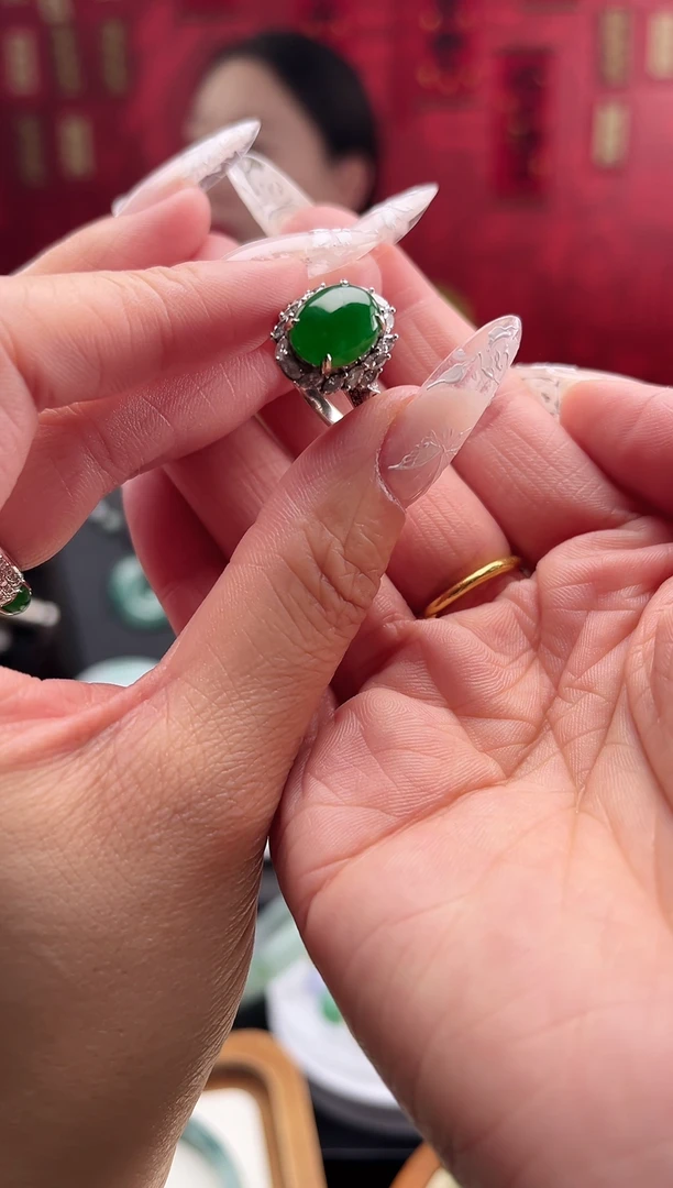 【闪购商品】翡翠戒指18K金镶嵌戒指