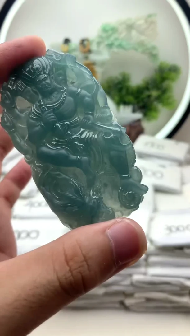 颈饰未镶嵌翡翠不动明王