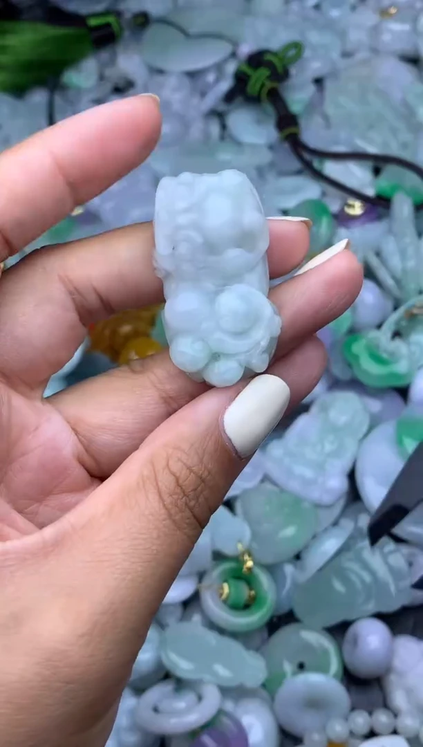 翡翠未镶嵌颈饰天然缅甸翡翠吊坠