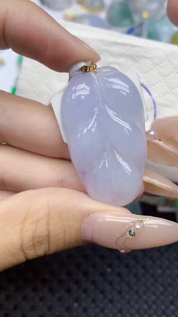 颈饰18K金镶嵌翡翠29   天然翡翠A货  百元以上9米证书费自理