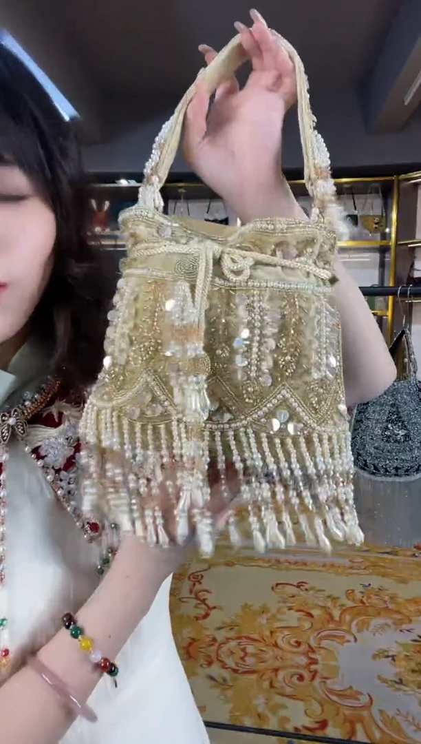 织物重工串珠手提包直播间女神专拍