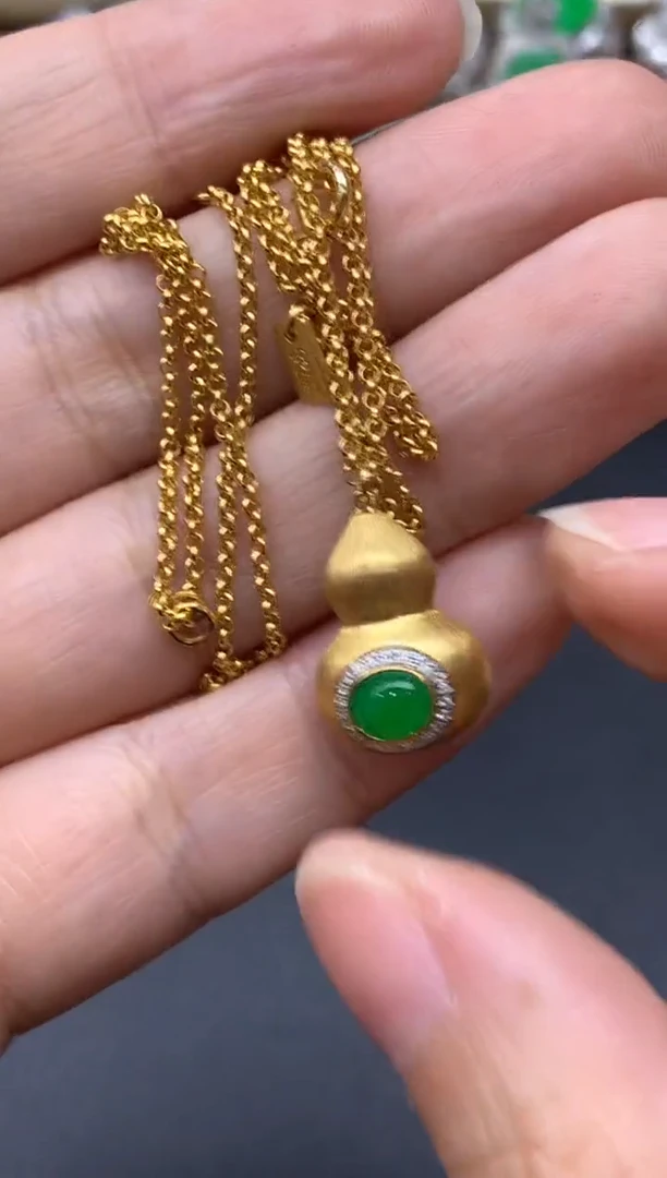 颈饰18K金镶嵌翡翠言**荔512-中国好珍宝