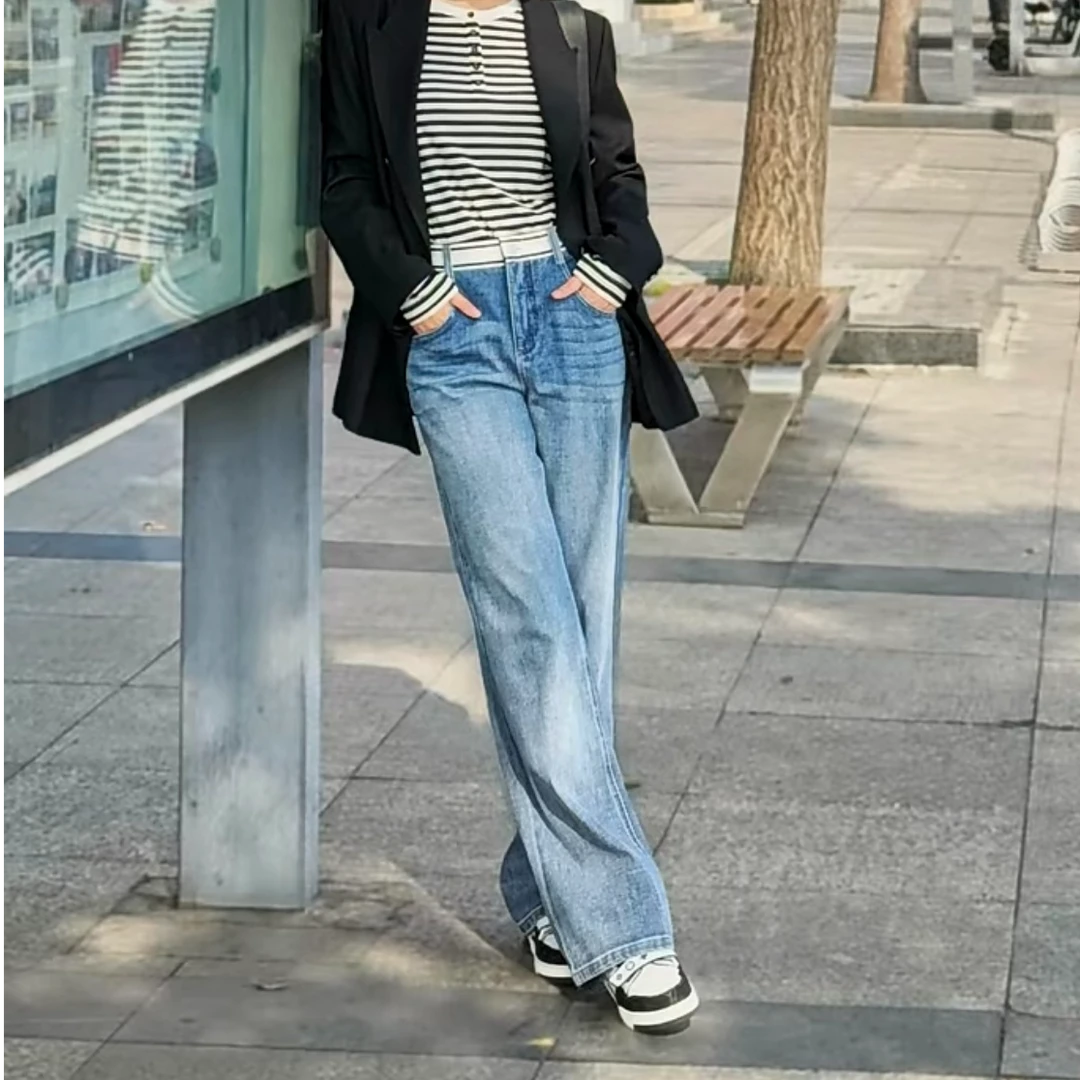 易缔媤/春款浅色腰头拼色直筒牛仔裤