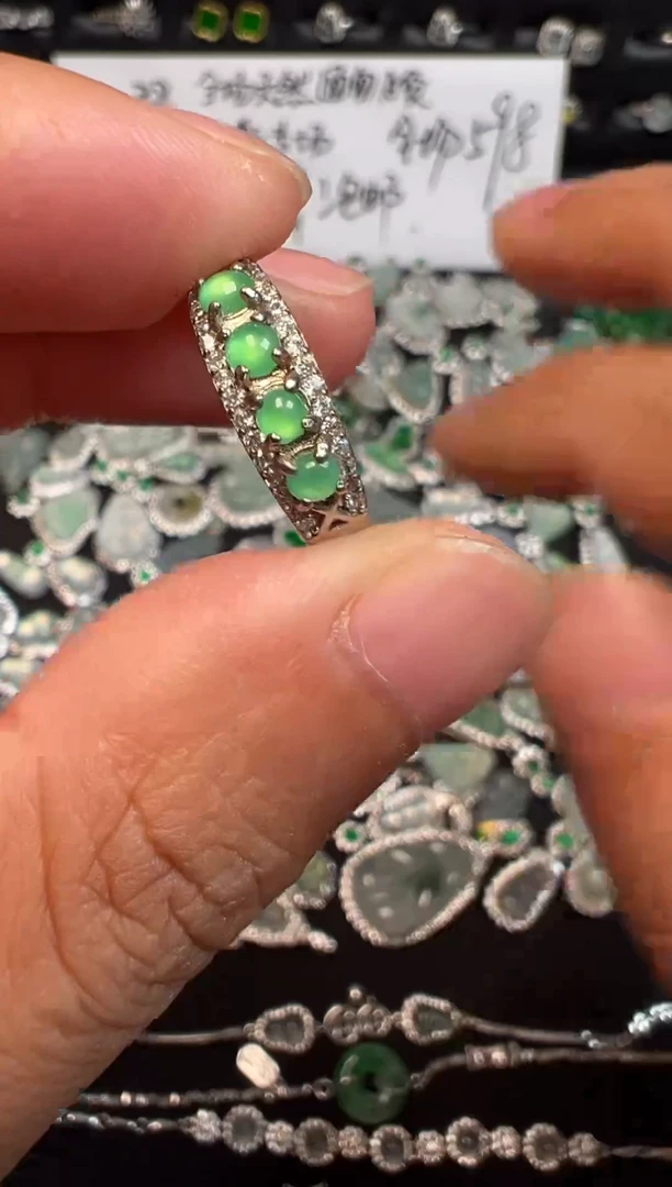 银S925镶嵌戒指翡翠排戒
