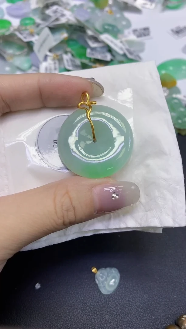 颈饰18K金镶嵌翡翠天然缅甸翡翠A货百元以上9元证书费自理