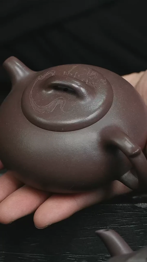 【闪购商品】紫砂茶壶天青刻绘无尘