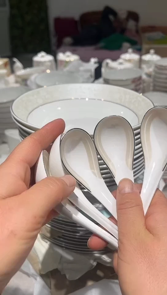 瓷5个小调羹荣华富贵