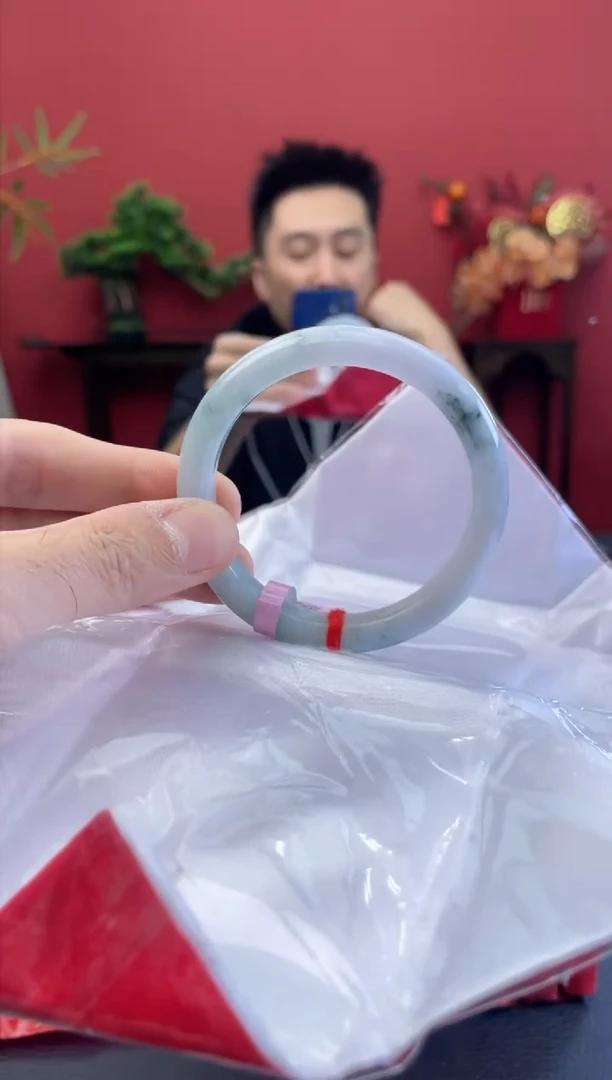 未镶嵌手镯翡翠5