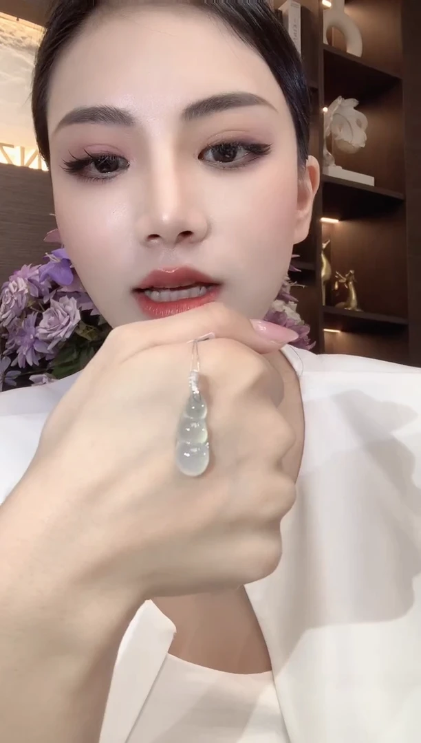 吊坠(不含链)18K金镶嵌翡翠A46