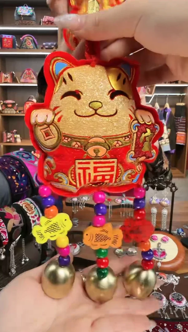 【闪购商品】织绣A49蒙阿苏苗绣传承