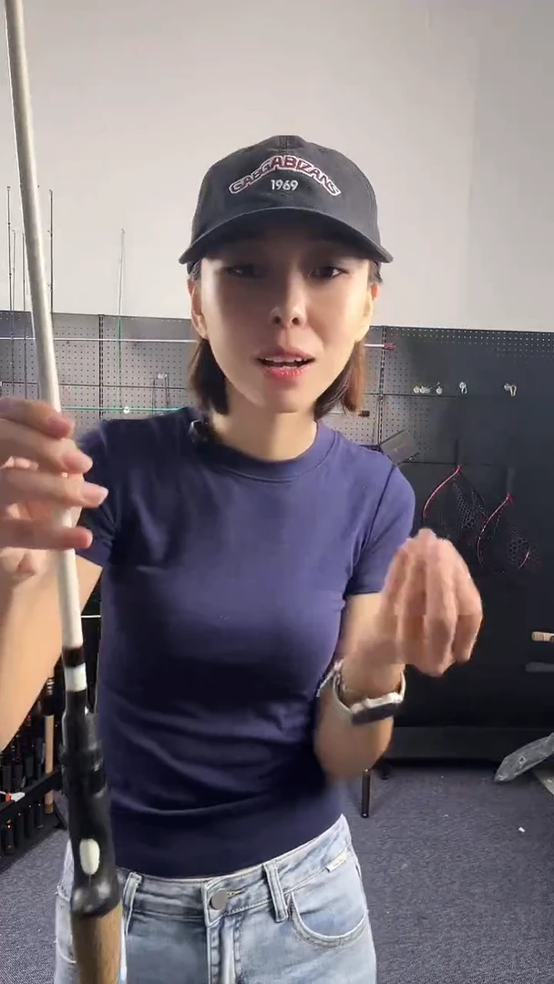 玻璃钢（瑕疵杆没有售后 介意勿拍）99号2.1米枪柄