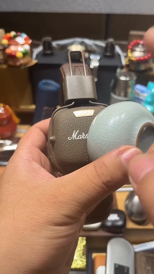 瓷片闪购商品 如图所示