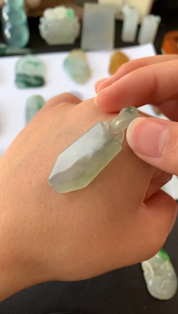 【闪购商品】定制翡翠未镶嵌翡翠