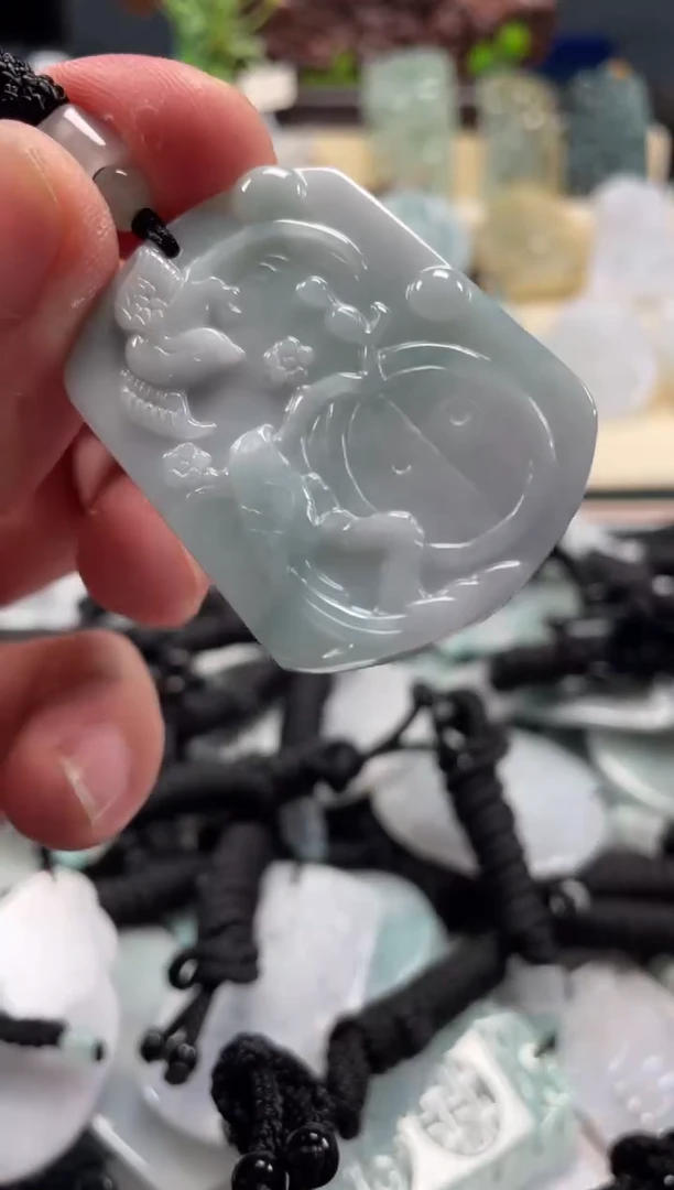 颈饰未镶嵌翡翠12/22/012