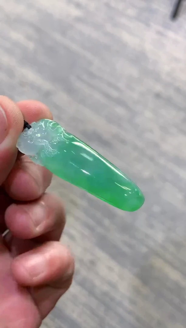 颈饰未镶嵌翡翠天然A货翡翠