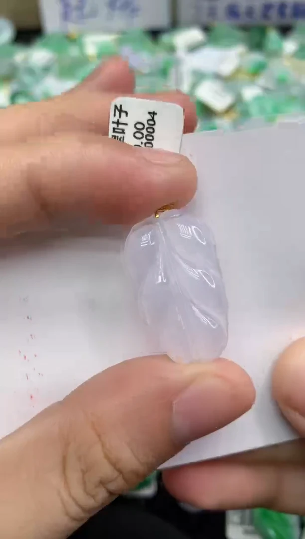 翡翠18K金镶嵌颈饰111111111