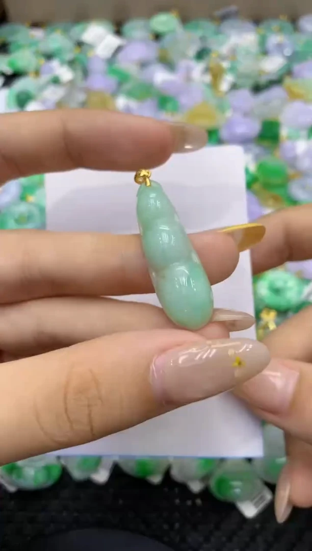 颈饰未镶嵌翡翠天然麻烦翡翠A货