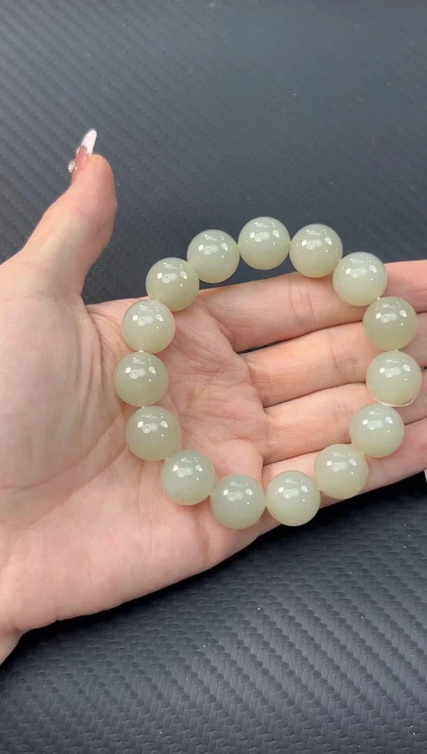 【闪购商品】和田玉手串未镶嵌且末微色差近矿卡14手串