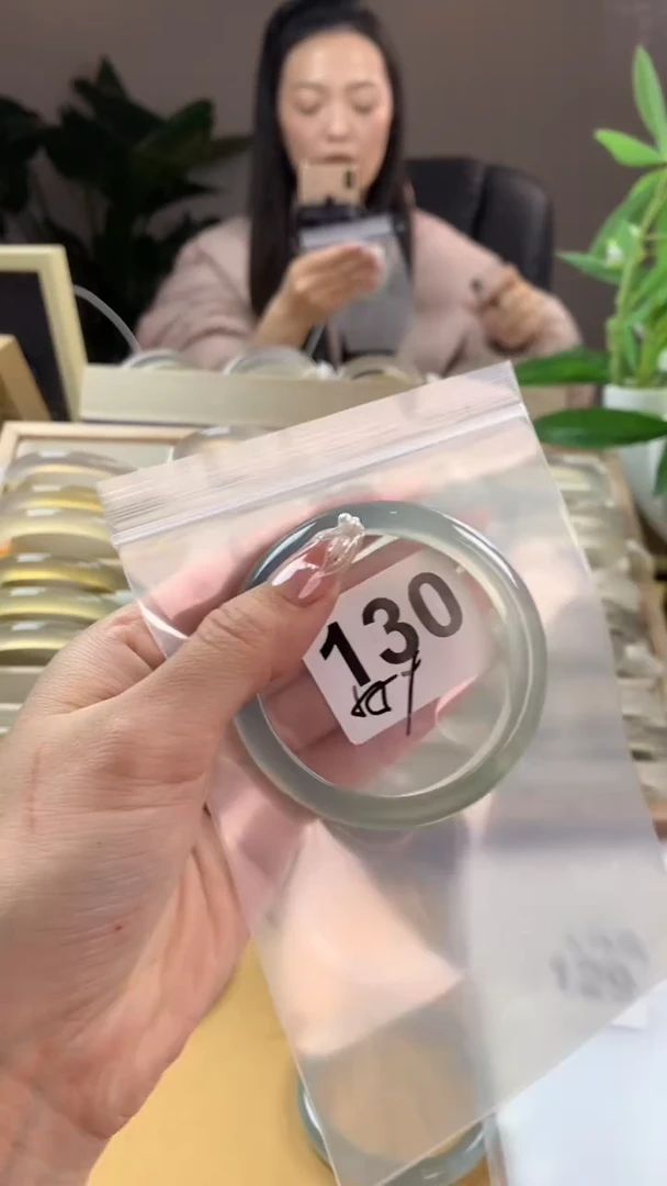 【闪购商品】玛瑙/玉髓手镯未镶嵌130