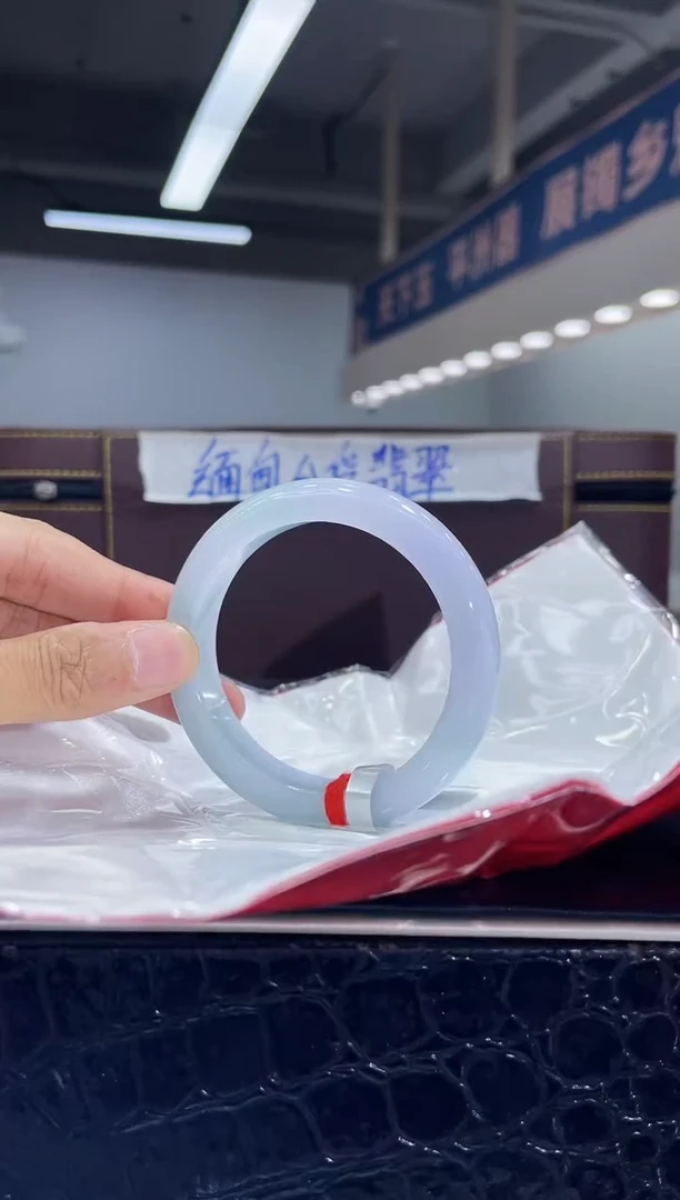未镶嵌手镯翡翠3