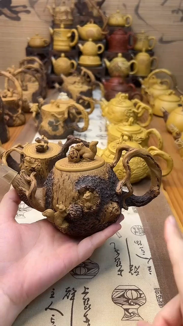 茶壶紫砂**三只松鼠树桩壶