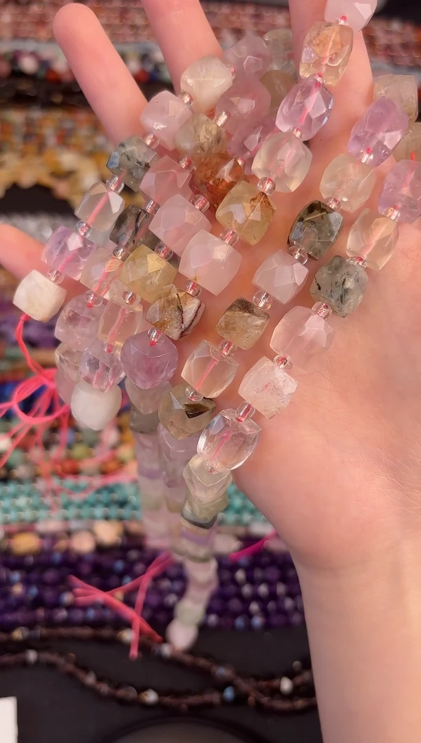 玛瑙/玉髓未镶嵌珠宝半成品七彩水晶方切