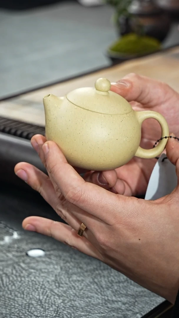 【闪购商品】紫砂茶壶HT15949 西施 本绿