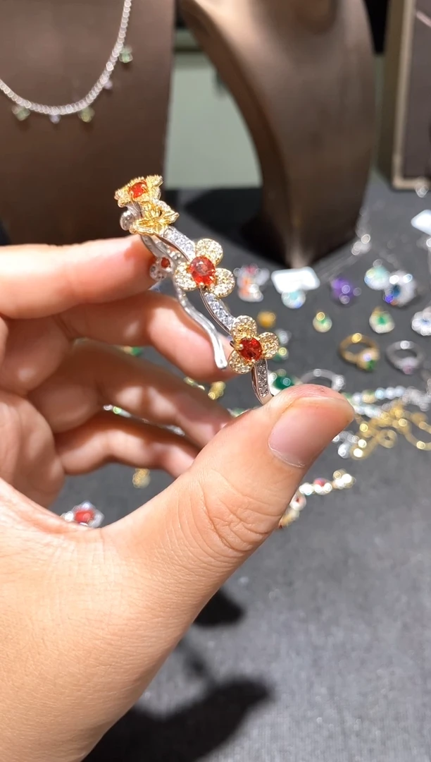 手镯蓝宝石银S925镶嵌手镯