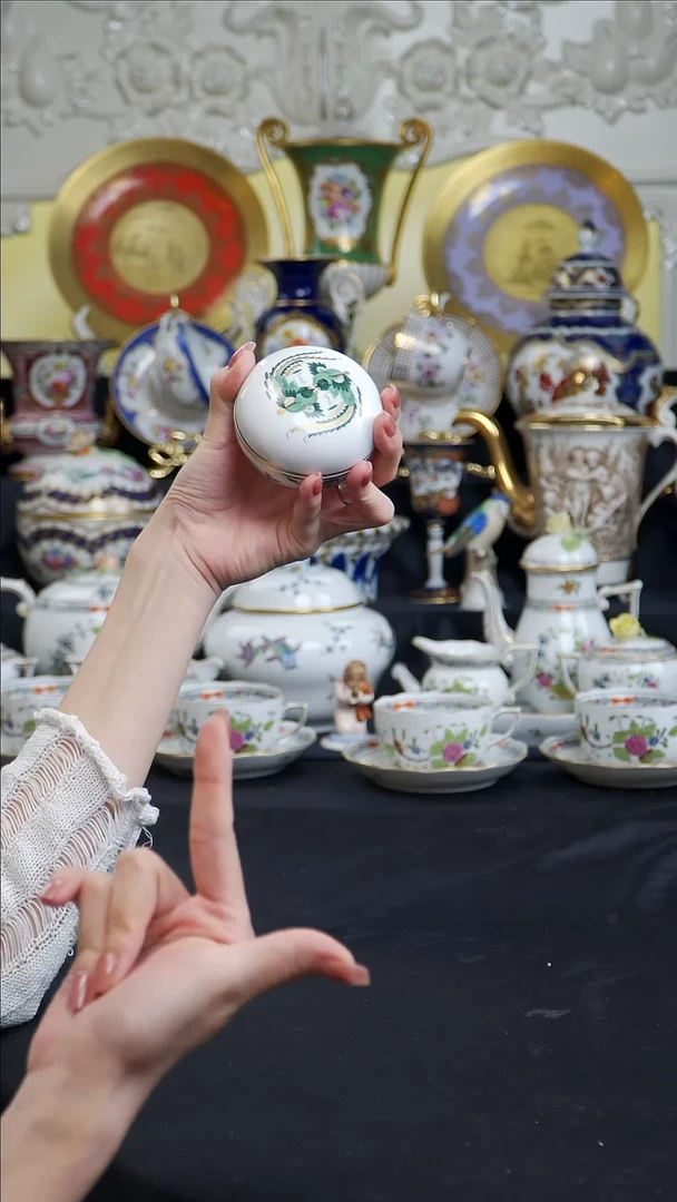 骨瓷婷婷中古器物如图所示29
