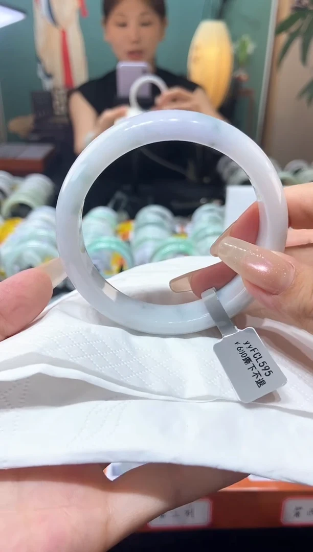 翡翠手镯未镶嵌59.5圈口x