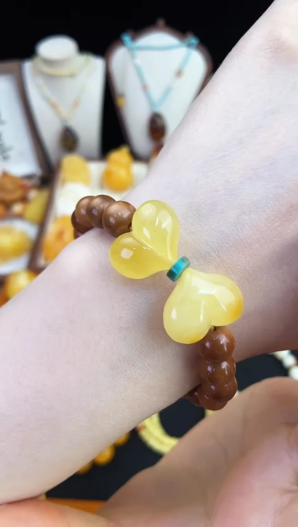 琥珀未镶嵌珠宝奇石柒月