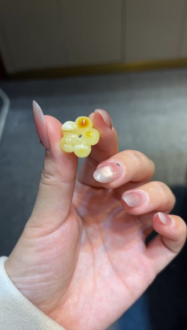 【闪购商品】琥珀珠宝奇石未镶嵌花花