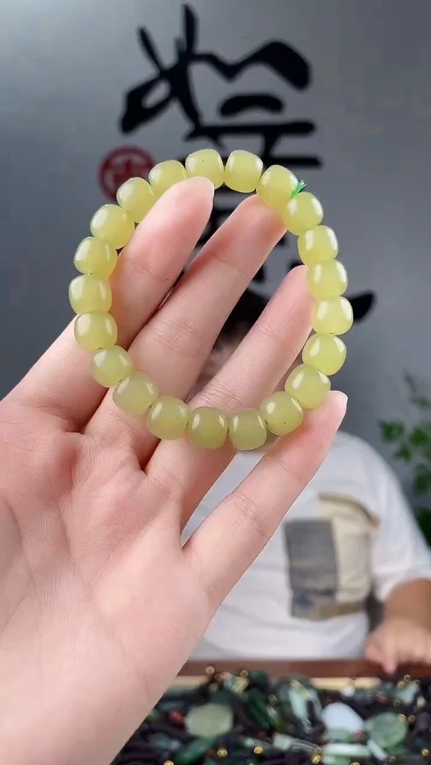 和田玉未镶嵌颈饰拍一发一，多样性发货