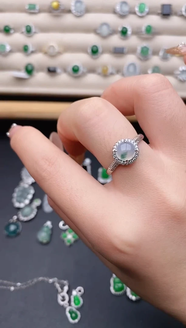 银S925镶嵌戒指翡翠?***饼0