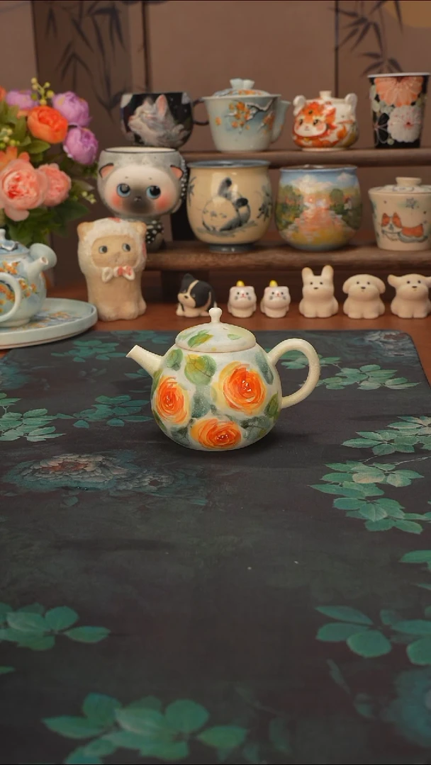 是泥吖   玫瑰花壶